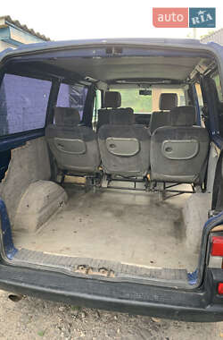 Минивэн Volkswagen Transporter 2001 в 
