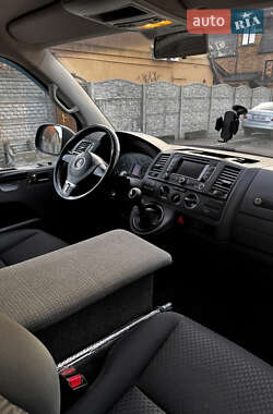 Мінівен Volkswagen Transporter 2006 в 