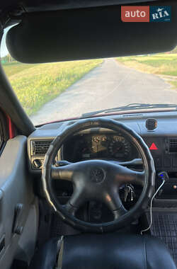 Минивэн Volkswagen Transporter 2000 в 