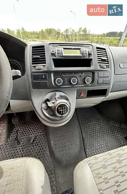 Минивэн Volkswagen Transporter 2010 в 
