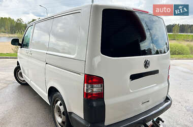 Минивэн Volkswagen Transporter 2010 в 