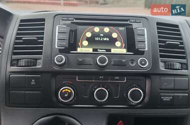 Вантажопасажирський фургон Volkswagen Transporter 2015 в 