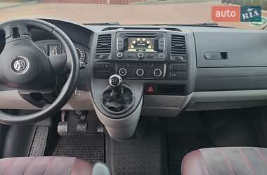 Вантажопасажирський фургон Volkswagen Transporter 2015 в 