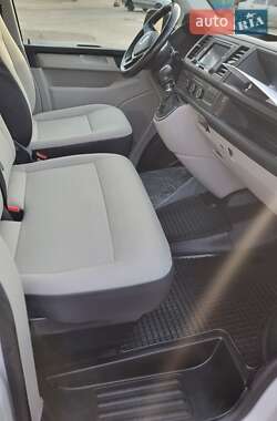 Грузовой фургон Volkswagen Transporter 2019 в 