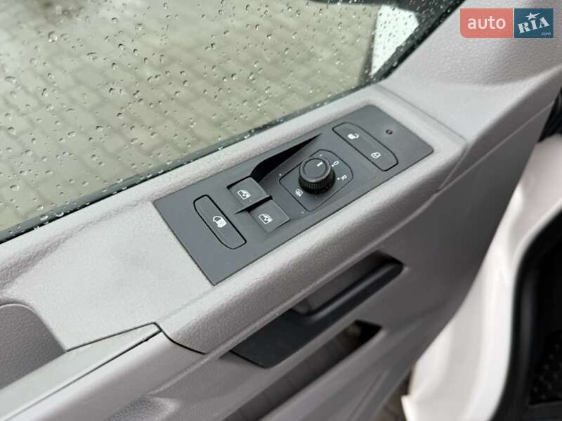Грузовой фургон Volkswagen Transporter 2021 в Хмельницком