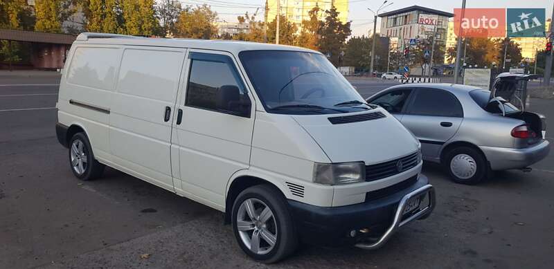 Грузовой фургон Volkswagen Transporter 2001 в Харькове