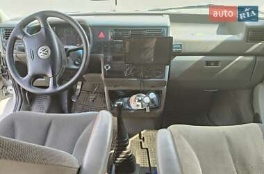 Мінівен Volkswagen Transporter 2001 в 