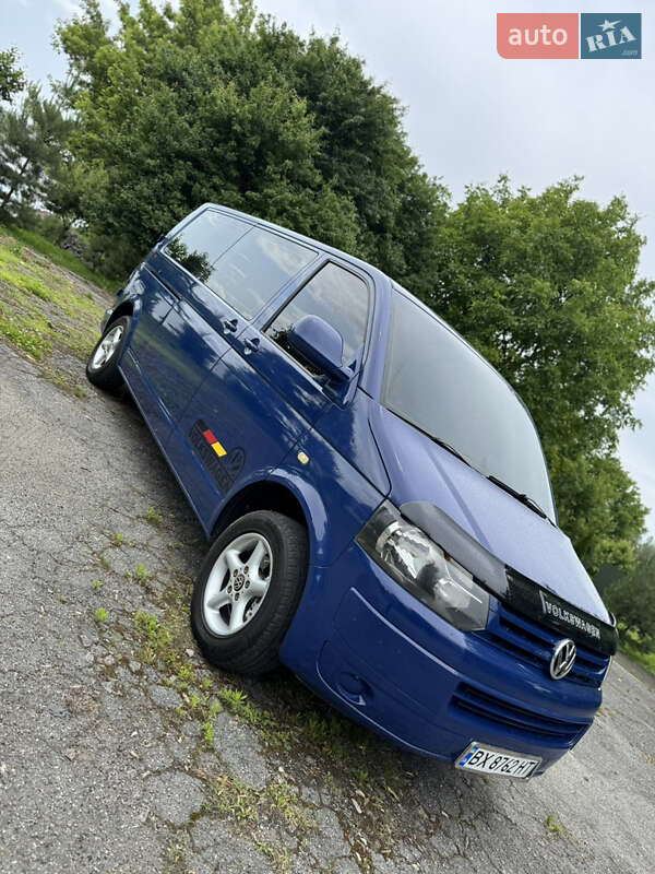 Минивэн Volkswagen Transporter 2010 в Хмельницком