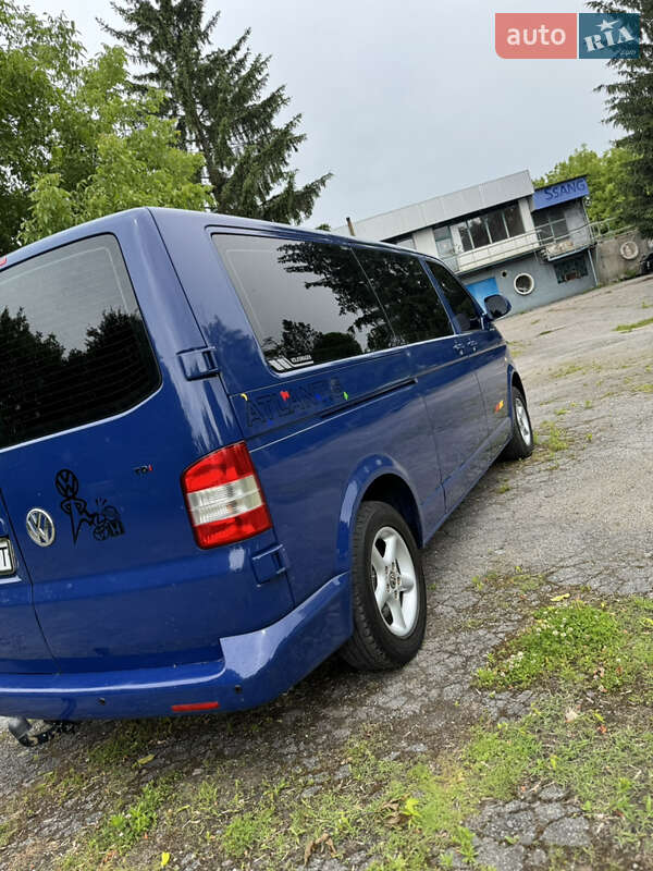 Минивэн Volkswagen Transporter 2010 в Хмельницком