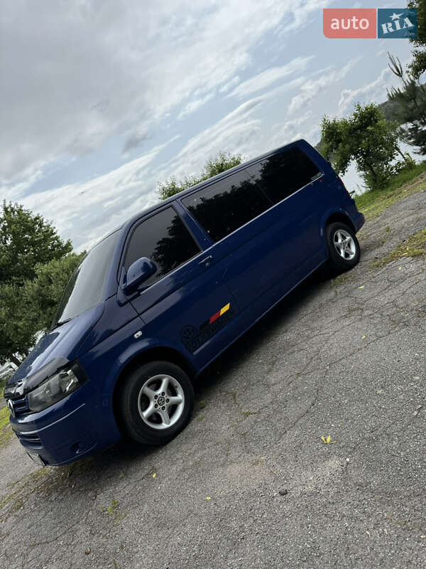 Минивэн Volkswagen Transporter 2010 в Хмельницком