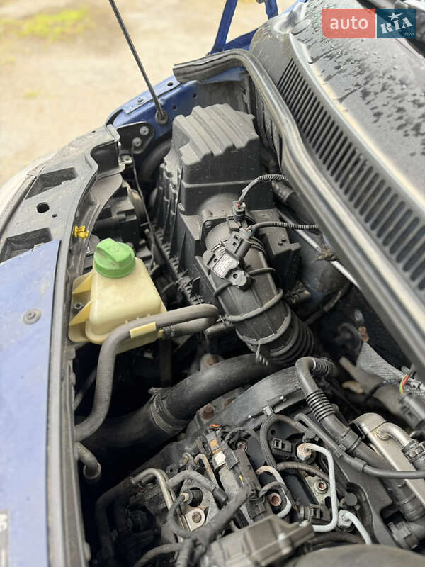 Минивэн Volkswagen Transporter 2010 в Хмельницком