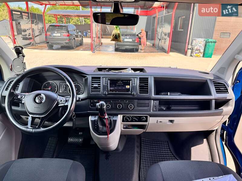 Минивэн Volkswagen Transporter 2016 в Львове