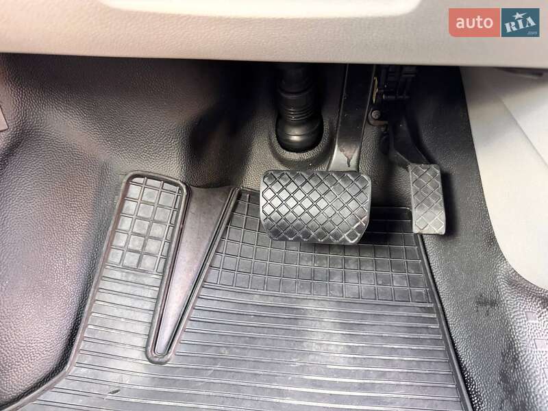 Минивэн Volkswagen Transporter 2016 в Львове