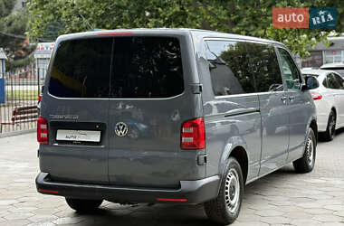 Минивэн Volkswagen Transporter 2018 в 