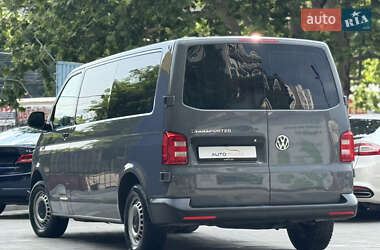 Минивэн Volkswagen Transporter 2018 в 