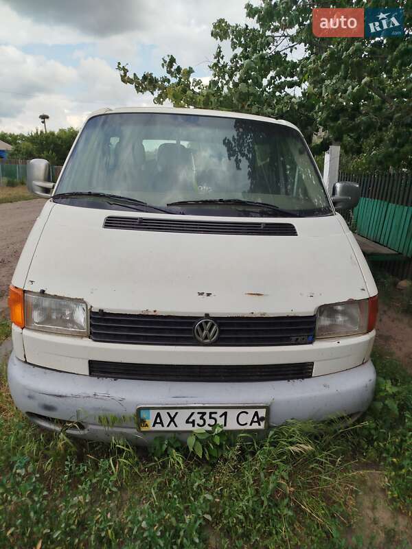 Минивэн Volkswagen Transporter 2002 в 