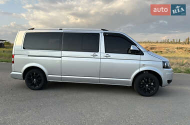 Мінівен Volkswagen Transporter 2011 в 