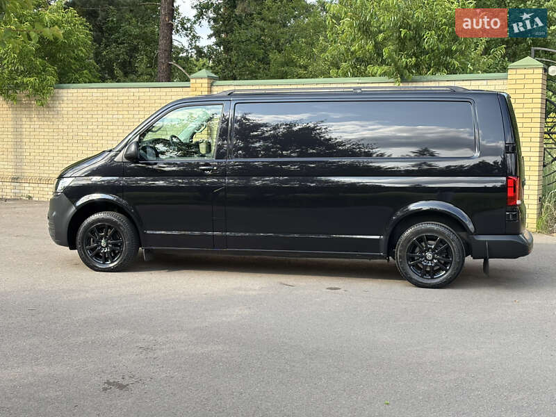 Грузопассажирский фургон Volkswagen Transporter 2021 в Киеве
