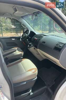 Минивэн Volkswagen Transporter 2009 в 