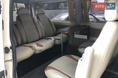 Минивэн Volkswagen Transporter 2009 в 