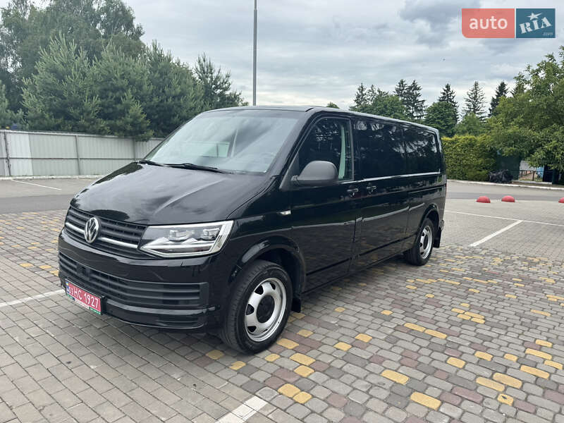 Минивэн Volkswagen Transporter 2018 в 
