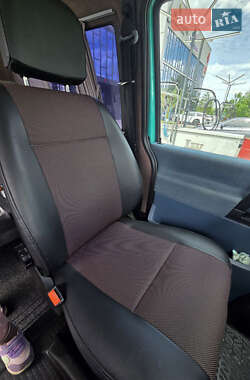Грузопассажирский фургон Volkswagen Transporter 2000 в 