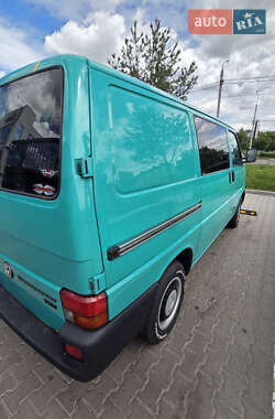 Грузопассажирский фургон Volkswagen Transporter 2000 в 