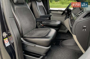 Минивэн Volkswagen Transporter 2017 в 