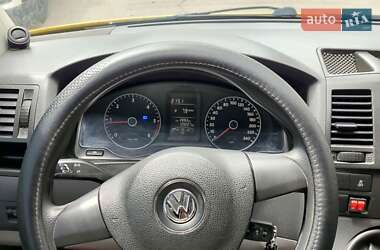 Минивэн Volkswagen Transporter 2011 в 