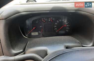 Минивэн Volkswagen Transporter 2002 в 