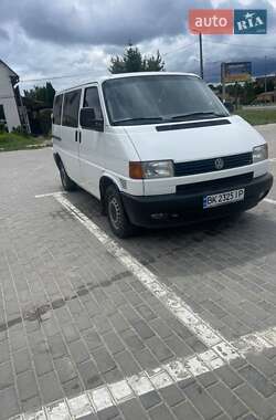 Вантажопасажирський фургон Volkswagen Transporter 2002 в Харкові