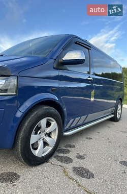 Минивэн Volkswagen Transporter 2011 в 