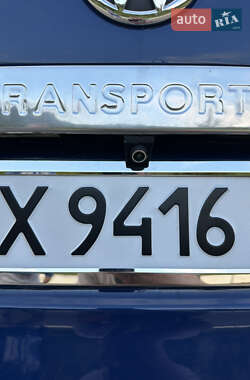 Минивэн Volkswagen Transporter 2011 в 