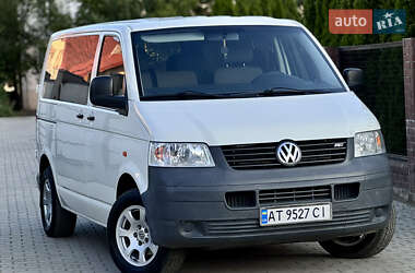 Мінівен Volkswagen Transporter 2005 в Калуші