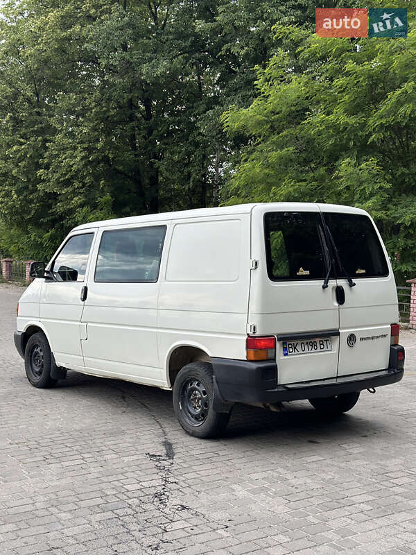 Минивэн Volkswagen Transporter 1997 в Владимирце