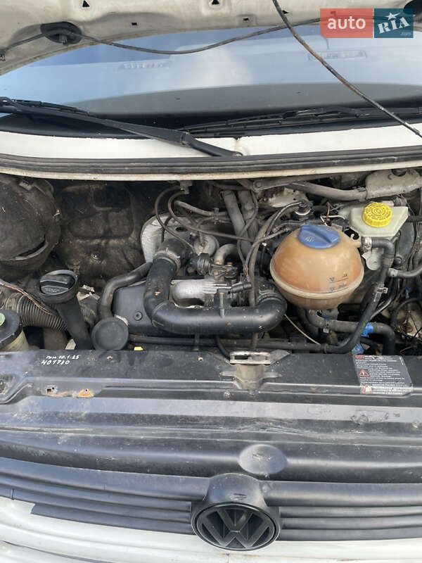 Мінівен Volkswagen Transporter 2001 в Сколе