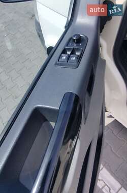 Минивэн Volkswagen Transporter 2005 в 