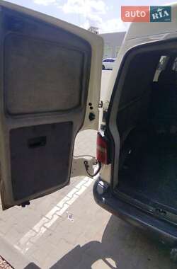 Минивэн Volkswagen Transporter 2005 в 