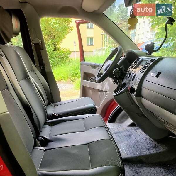 Мінівен Volkswagen Transporter 2005 в Богдані