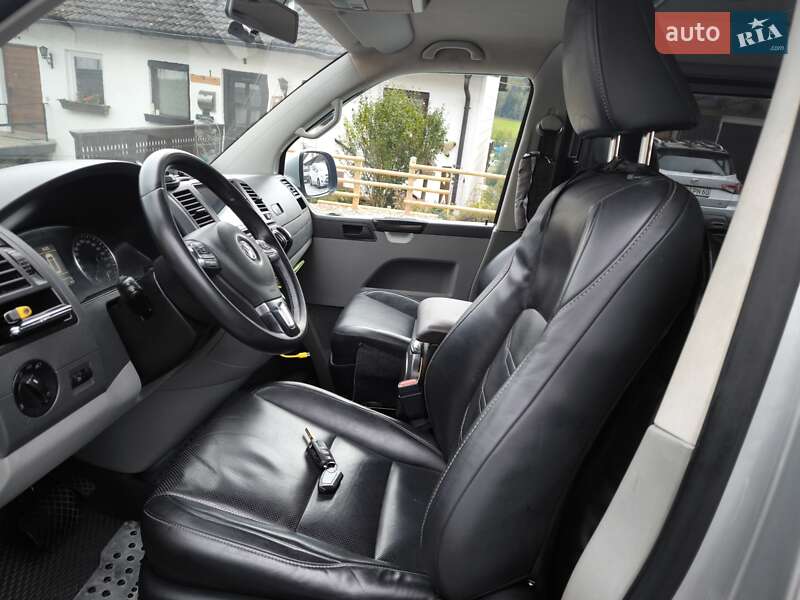 Минивэн Volkswagen Transporter 2012 в Краматорске