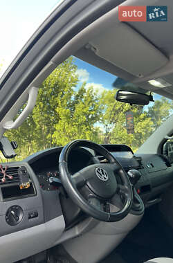 Минивэн Volkswagen Transporter 2009 в 