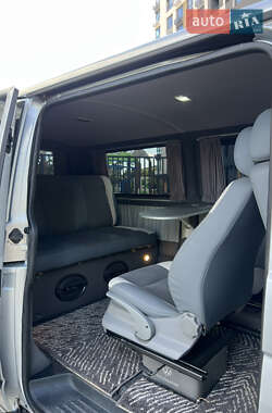 Минивэн Volkswagen Transporter 2009 в 
