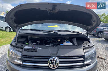 Минивэн Volkswagen Transporter 2018 в 
