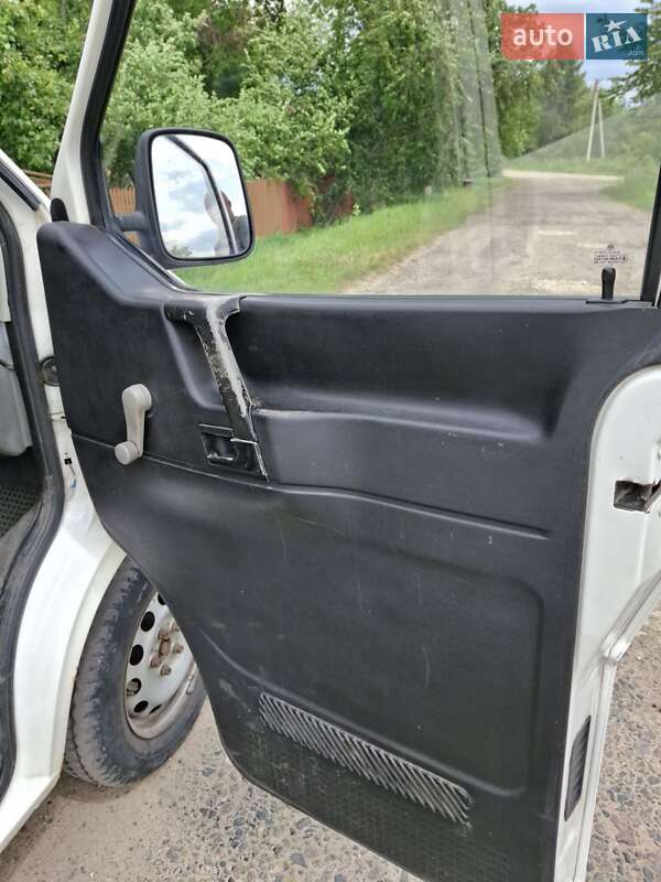 Минивэн Volkswagen Transporter 2000 в Львове