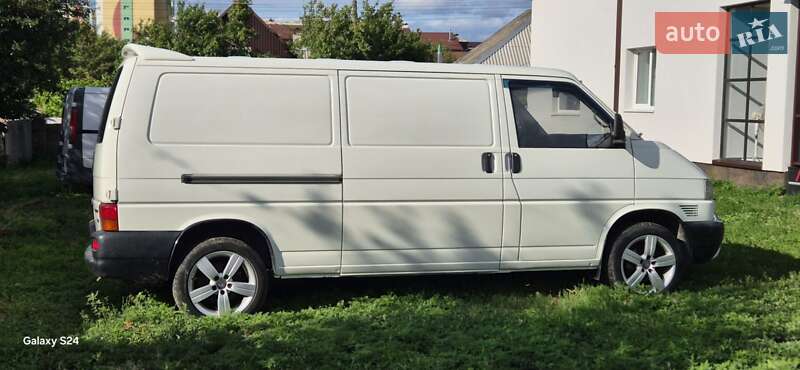 Грузовой фургон Volkswagen Transporter 2001 в Харькове