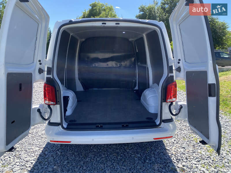 Грузовой фургон Volkswagen Transporter 2021 в Дубно