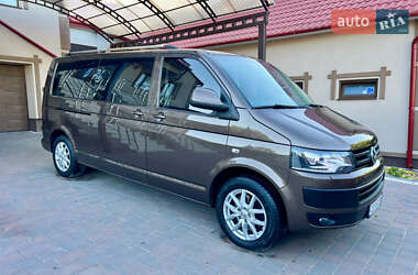 Мінівен Volkswagen Transporter 2013 в Чернівцях