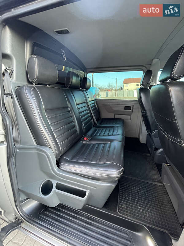 Минивэн Volkswagen Transporter 2012 в Надворной