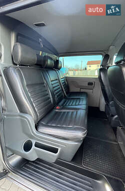Минивэн Volkswagen Transporter 2012 в 