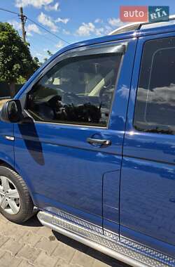 Минивэн Volkswagen Transporter 2016 в 